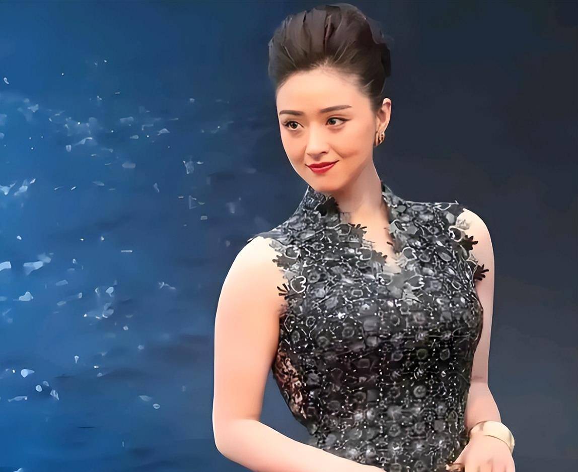 2岁蒋欣哭诉减肥难冰球突破正规网站4(图3)